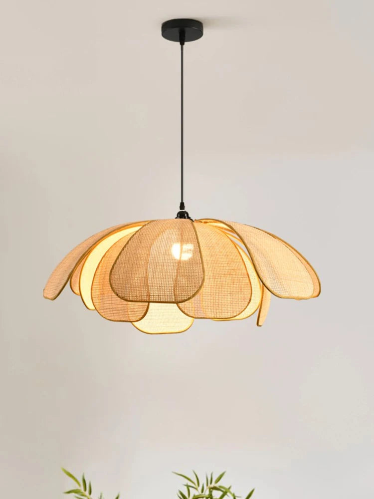 Lustre Pétales Rotin – Suspension rotin naturel tressée main Ø 60 cm